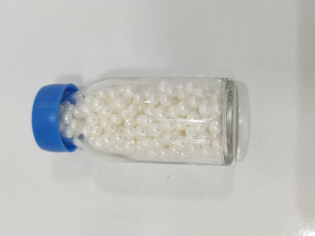 White Balls 4mm 15g