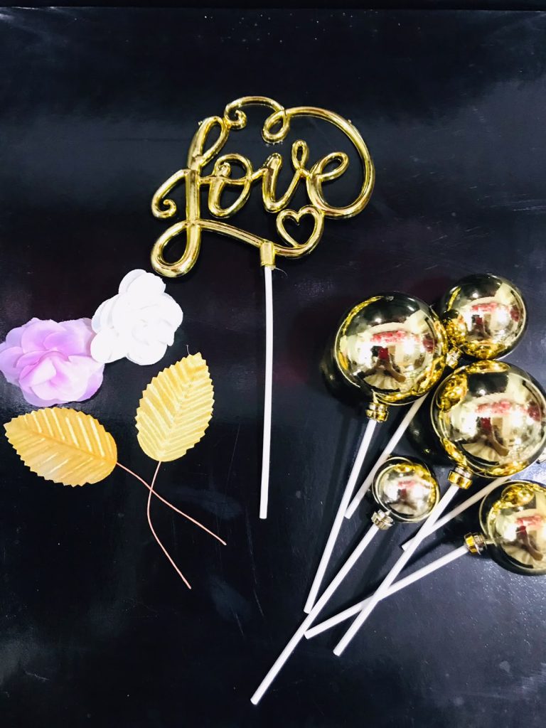 Love Theme Topper Set with Faux Balls